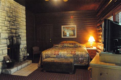 Vacation rentals available for short and long term stay on vrbo. Sandy and Ken: Starved Rock Cabins