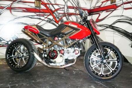 Johnny pag may have the motorcycle you've been looking for. Johnny Pag Custom Chopper | Motorcycle Case