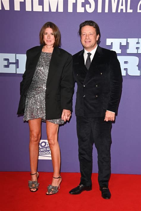Jamie Olivers Wife Jools Wows In Show Stopping Leggy Mini Dress For