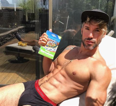 Robert Sepulveda Meet The First Gay Bachelor The Hollywood Gossip