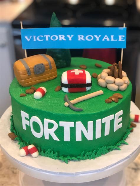 Fortnite Birthday Cake 3cb