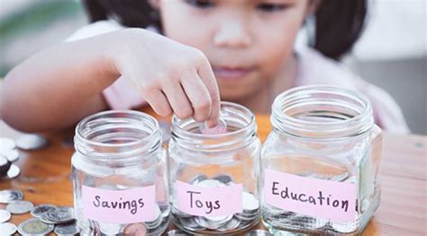 5 Ways Parents Can Teach Kids About Money Management Parenting News