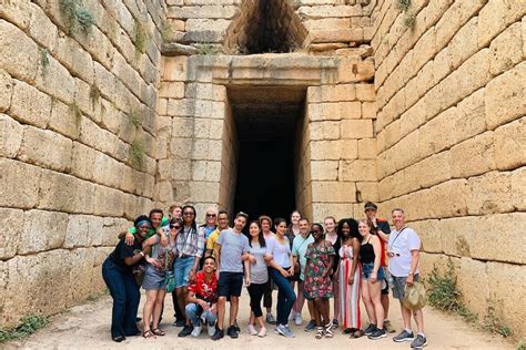 Hundreds Of Us Students Getting To Know Greece Via Hellenic American
