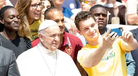 El Papa Francisco Y La Pastoral Juvenil Sinodalidad Caminar Con Los