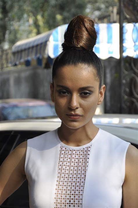 A mumbai court has asked the city police to register an offence against actor kangana ranaut after the author of didda: Kangna Ranaut flaunts new look during Queen promotions ...