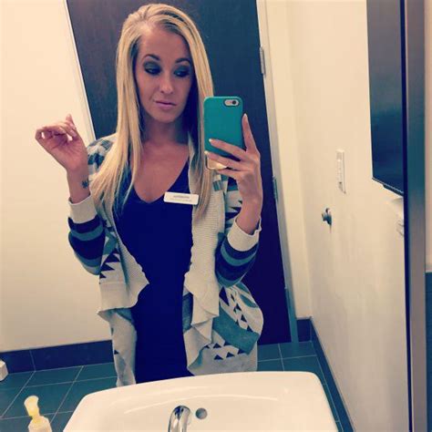 Chivettes Bored At Work 38 Photos