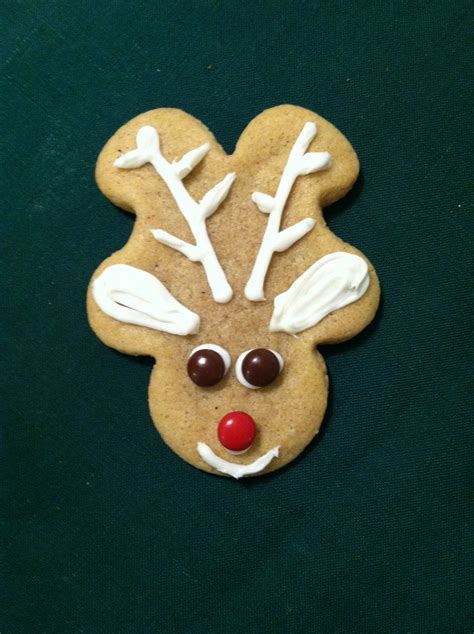 This is a very exciting. Ginger bread man upside down makes an adorable reindeer ...