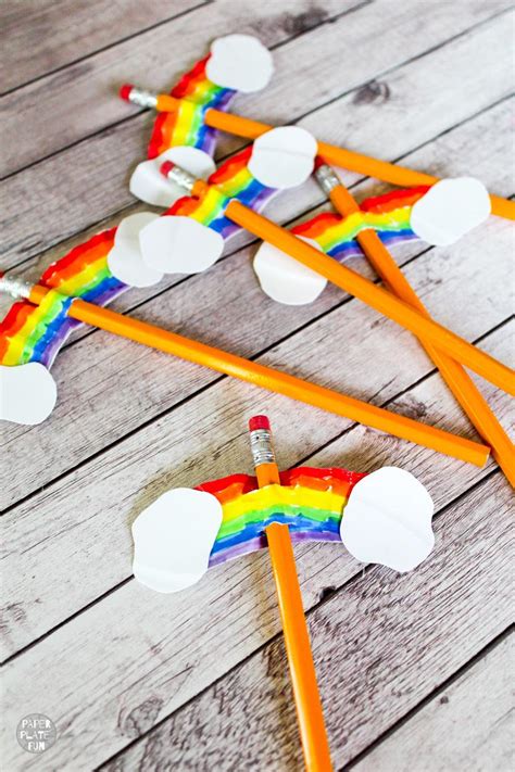 Learn how to make paper clay pencil toppers. DIY Rainbow Pencil Toppers Craft | Paper Plate Fun