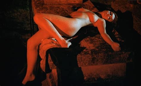 Naked Sandra Julien In The Shiver Of The Vampires