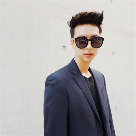 모델 오민성님이 착용한 젠틀몬스터의 로만 홀리데이 01 별그대 전지현... - Hotsunglass.co.kr