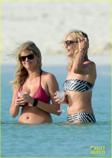 Cameron Diaz Kate Upton Bikini Babes In The Bahamas Photo