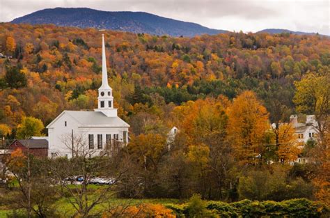 These Small Towns Have The Best Fall Foliage For Leaf Peeping Most