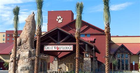 Great Wolf Lodge to open hotel with indoor water park in Arizona