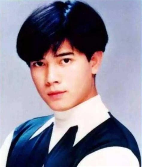 Jul 03, 2021 · 郭富城从年轻的时候，就是被誉为神仙颜值的帅哥。而且他的唱歌、跳舞都带着自己的活力感，能够感受到他不同的气场。 而后来郭富城与方媛结婚，一下子受到了许多人的感慨。 郭富城年轻时照片：中分发型超经典，最后一张有初恋男孩的味道|郭富城|初恋|发型_新浪新闻
