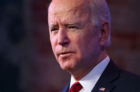 A member of the democratic party, biden previously serv. Joe Biden's New Twitter Account Gains Almost 1 Million ...