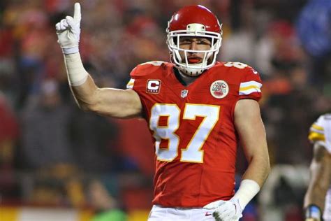 Travis kelce ретвитнул(а) andrew spruill. Chiefs' Travis Kelce fined for postgame comments about ...