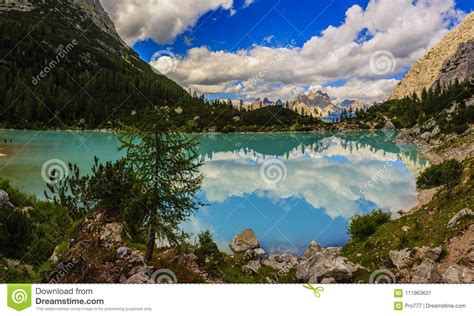 Lago Di Sorapiss With Amazing Turquoise Color Of Water The Mou Stock