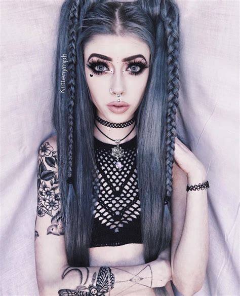 Pin By Sam Last Post On People Gothic Hairstyles Goth Hair High