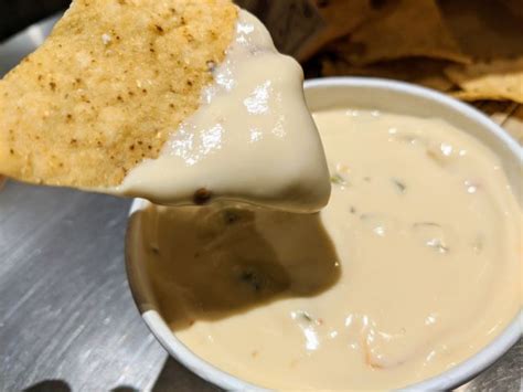 Review Chipotle Queso Blanco