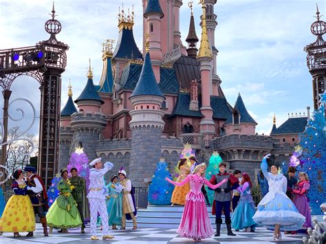 Temporary closure of disneyland paris. VIDEO: Disney Princess Royal Sparkling Winter Waltz Show ...
