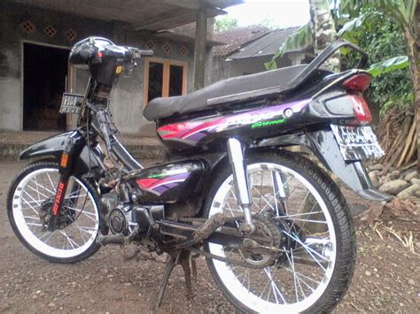 Honda Astrea Grand Modifikasi Trail - Thecitycyclist