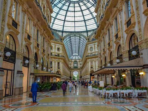 Galleria Vittorio Emanuele ii - Shopping in Milan • myBreakSearch