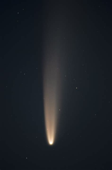 Cometa C2020 F3 Neowise Vizibilă Cu Ochiul Liber