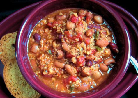 This recipe has fewer calories because of the ground turkey and amazing flavor! Low Fat Chili Made With Fat-Free Ground Turkey, 210 Calories Per Recipe - Food.com