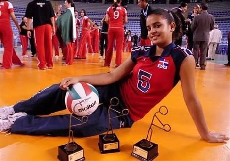 Hot Pictures Of Winifer Fernandez Which Are Just Too Damn Cute And