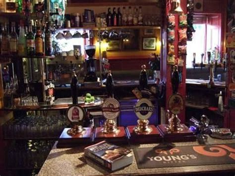 Friendly Corner Pub Review Of The Regent Bar Edinburgh Scotland