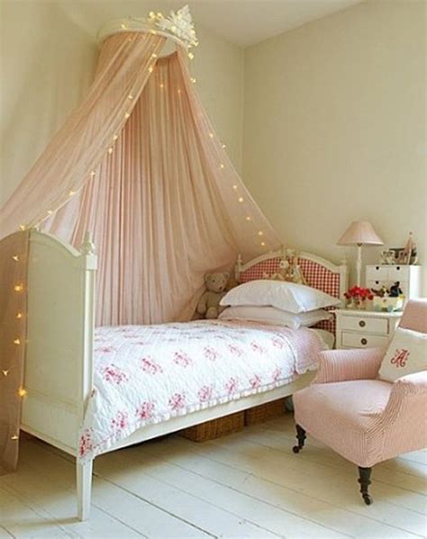 21 Beautiful Girls Rooms With Canopy Beds