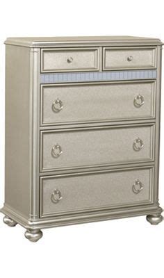 Sep 15, 2020 · havertys has been in business for 135 years and there's a reason why a company can sustain itself for that length of time. Havertys - Kaylah Chest | Childrens bedroom furniture ...