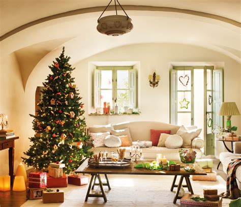Small Living Room With Beautiful Christmas Decorating Ideas Pouted