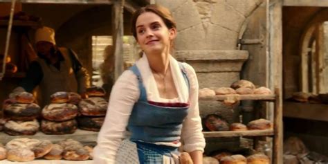 Qui Chante Dans La Belle Et La Bete Le Film - Emma Watson chante Bonjour dans la belle et la Bête - Cosmopolitan.fr