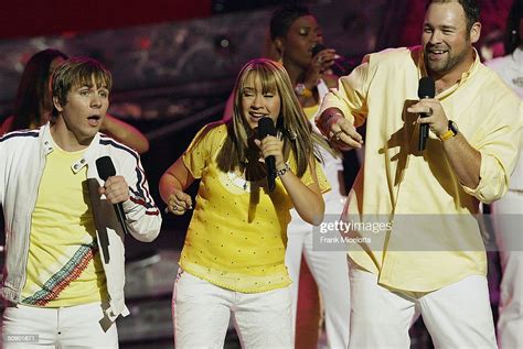 American Idol Contestants Perform On Stage At The American Idol News