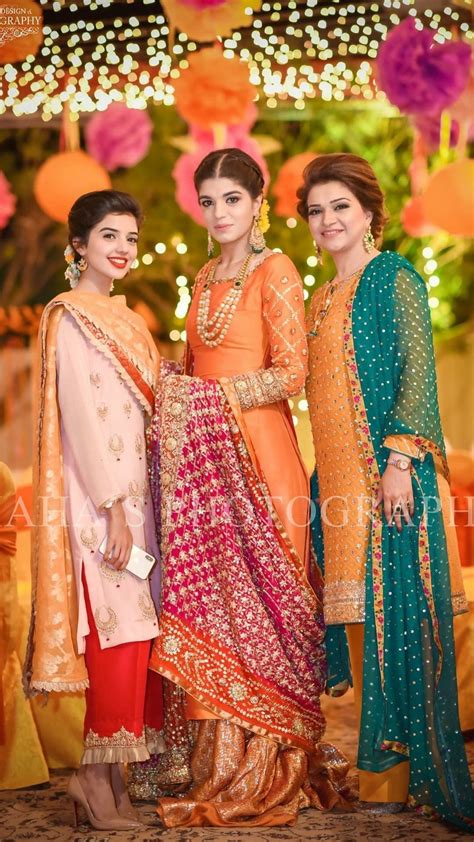 Mehndi Colours Pakistani Mehndi Dress Bridal Mehndi Dresses Pakistani