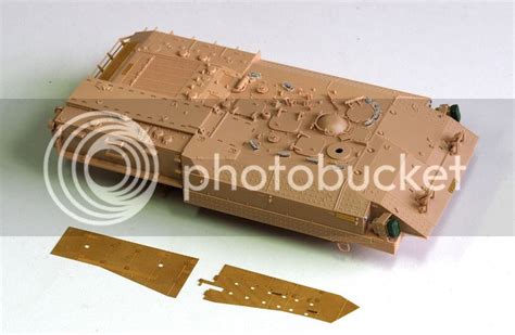Meng Models Ss 003 Achzarit Early Heavy Apc Now With Photos Page 2