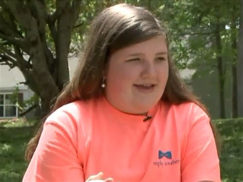 12 Year Old Girl Saves Little Sister By Outsmarting Carjacker The
