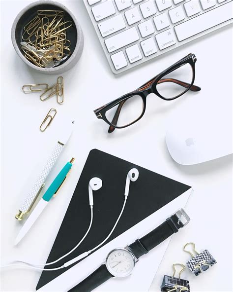 7 Most Essential Office Materials That You Need In Your New Office By