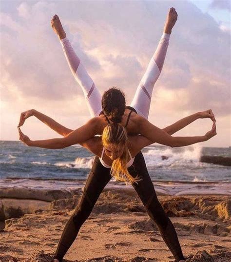 Beach Fun Paare Yoga Posen Acro Yoga Yoga