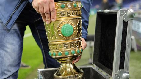 Die aktuellen topteams der bundesliga hatten sich 2012. DFB-Pokal-Auslosung: 3 Bundesligaduelle in der 2. Runde ...