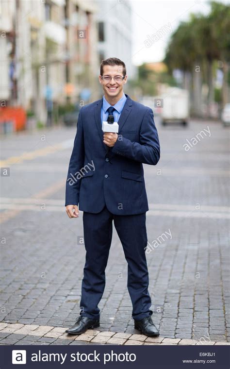 Tv Journalist Hi Res Stock Photography And Images Alamy