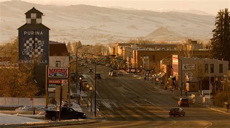 Main Street Lander Wyoming Wyoming Association Of Municipalities