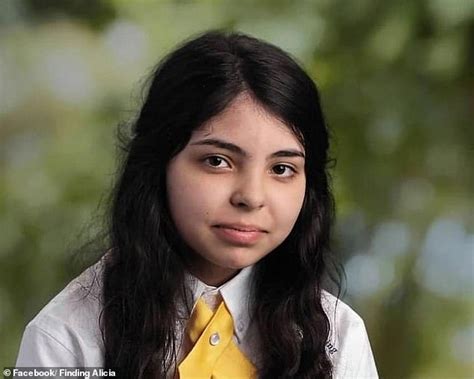 Alicia Navarro 18 Who Turned Up At Police Station After Going Missing For Four Years Has Moved