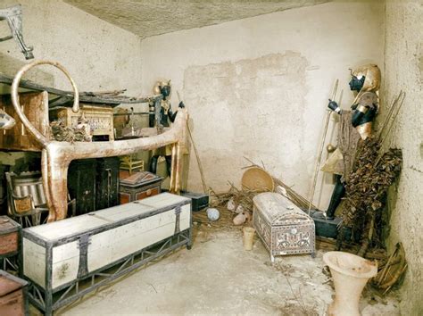 Colorized Photos Reveal The Historic Moment King Tuts Tomb Was