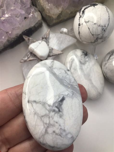 White Howlite Crystal Palmstone Howlite Palm Stone White Etsy