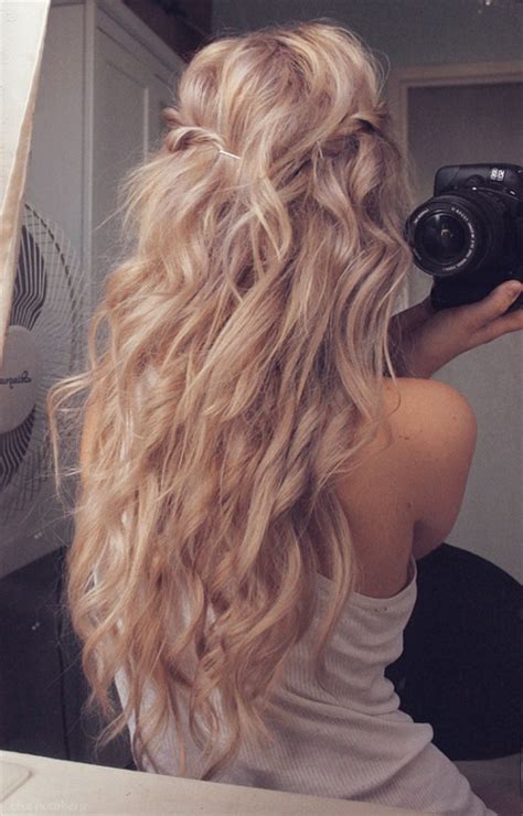 15 Ultra Chic Long Curly Hairstyles For Women Pretty Designs