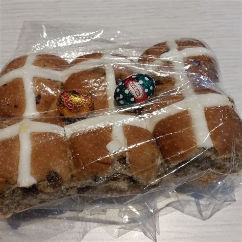 They are brimming with vegetables and tofu. Free Sultana Hot Cross Buns @ Woolworths QV, VIC - OzBargain
