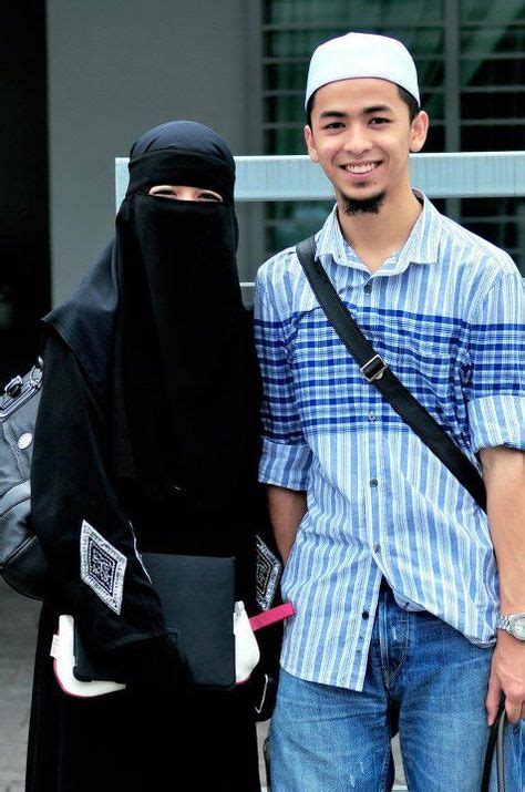 Muslim Husband And Wife Student Couple From The Collection Islamicartdb Photos Of Muslim S