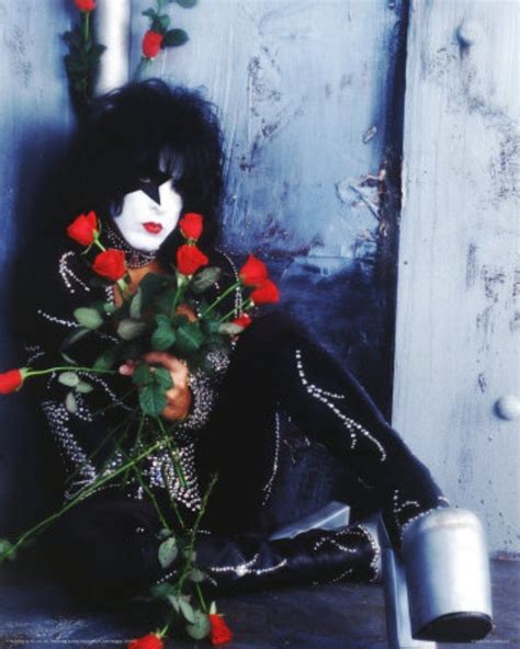 Paul And Roses Kiss Images Kiss Pictures Peter Criss Paul Stanley